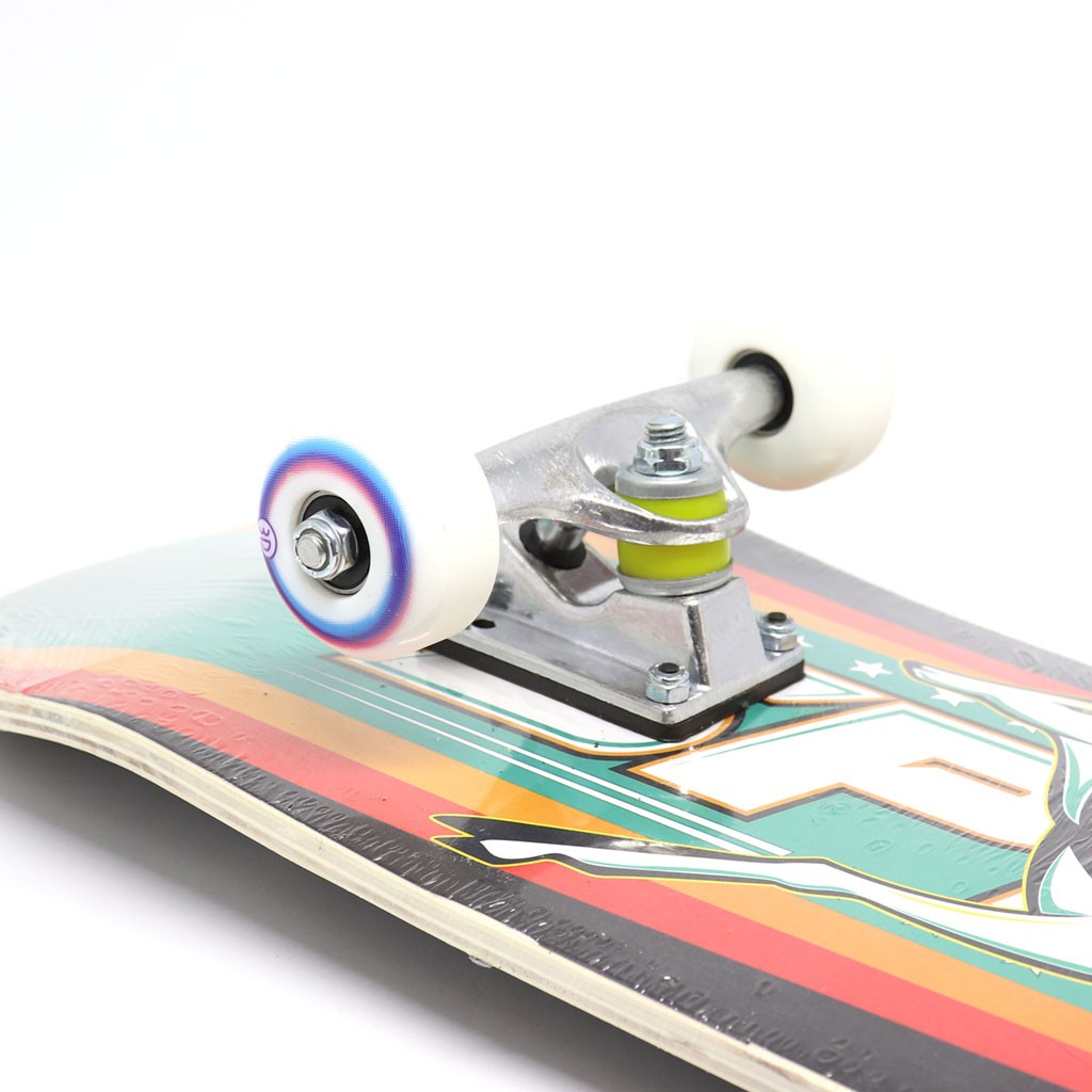 Skate Montado Multimarca Iniciante - Preto / Laranja / Verde