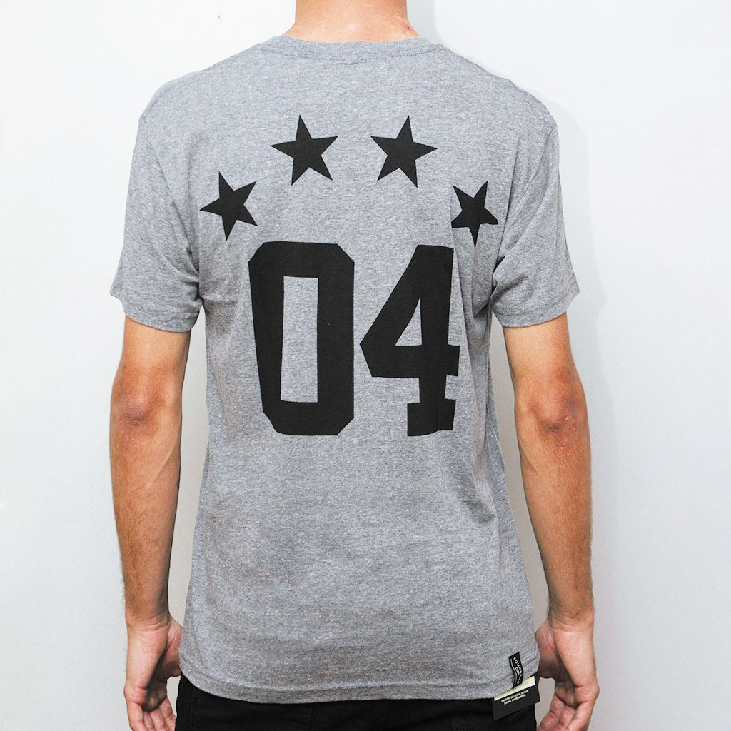 Camiseta Fourstar Clothing Athletic - Cinza