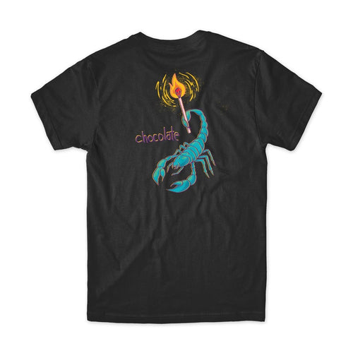 Camiseta Chocolate Skateboards Scorpion - Preta