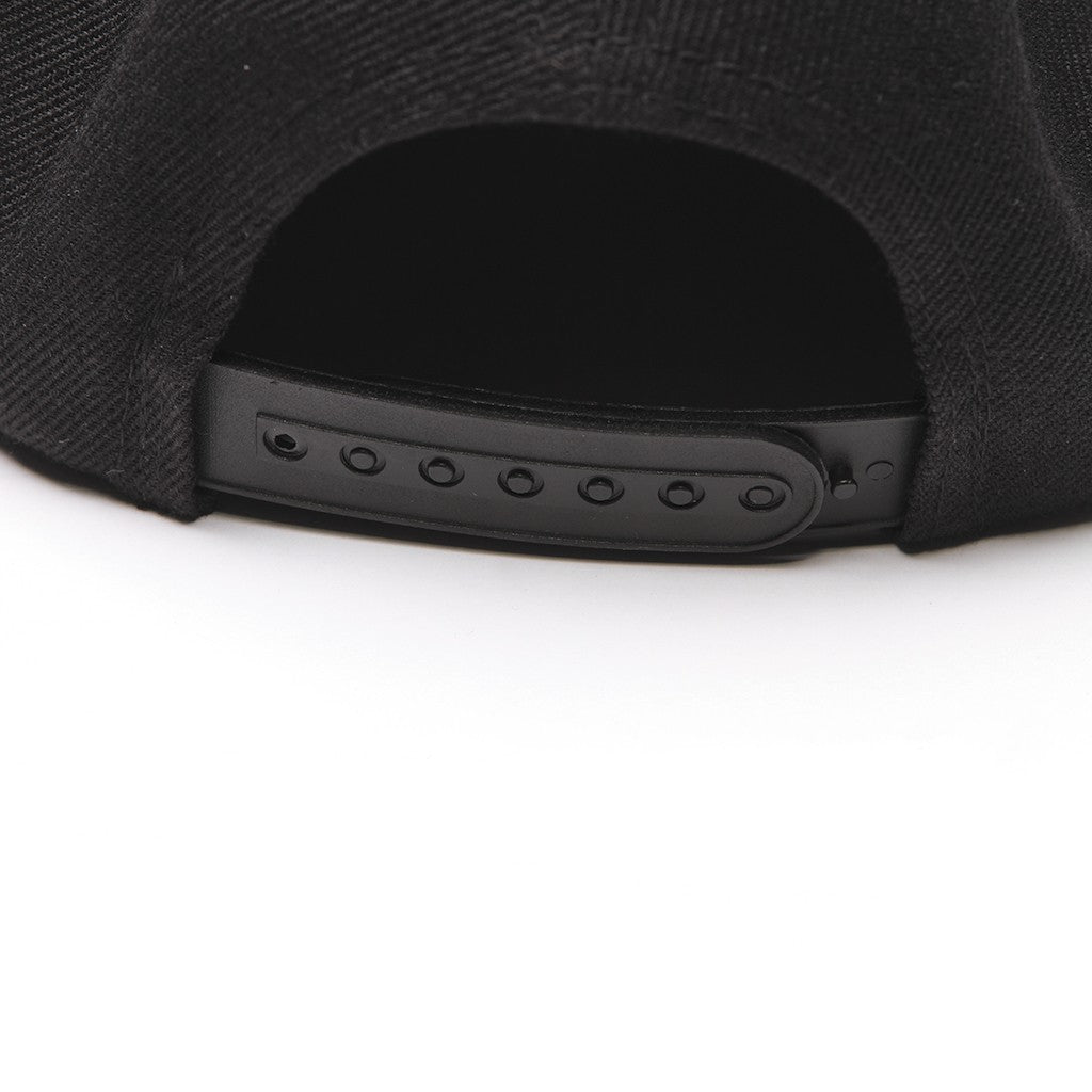 Boné Dogtown Cross Logo USA Snapback - Preto