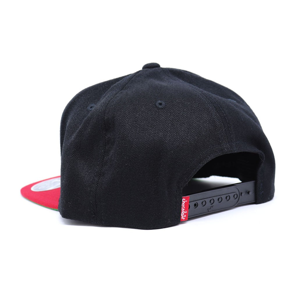 Boné Chocolate Skateboards Red Square Patch - Preto / Vermelho